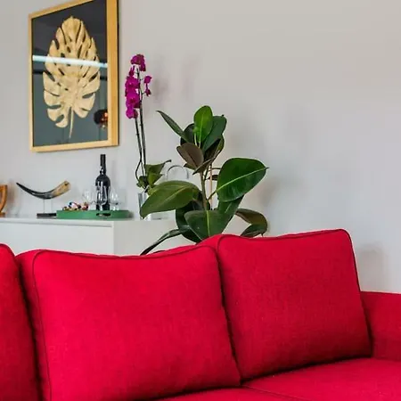 Apartamento Qian Avenida Republica * Βίλα Νόβα ντε Γκάια