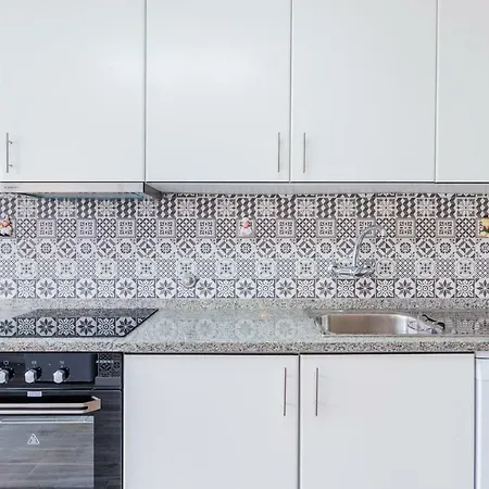 Apartamento Qian Avenida Republica * Βίλα Νόβα ντε Γκάια